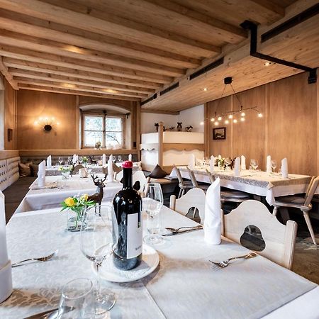 Schlosshotel Mitterhart Швац Екстериор снимка
