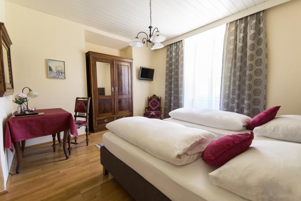 Schlosshotel Mitterhart Швац Екстериор снимка