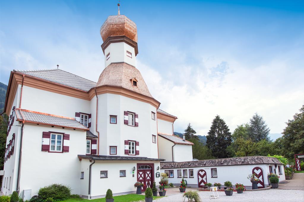 Schlosshotel Mitterhart Швац Екстериор снимка